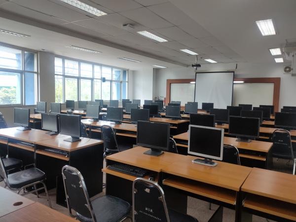 ห้องปฏิบัติการคอมพิวเตอร์ 202